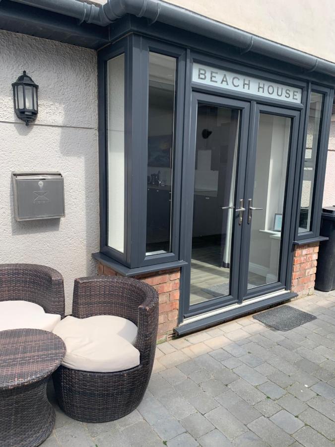 Beach House Apartment On Ground Floor With Sea View - Pet Friendly Cleveleys Bagian luar foto