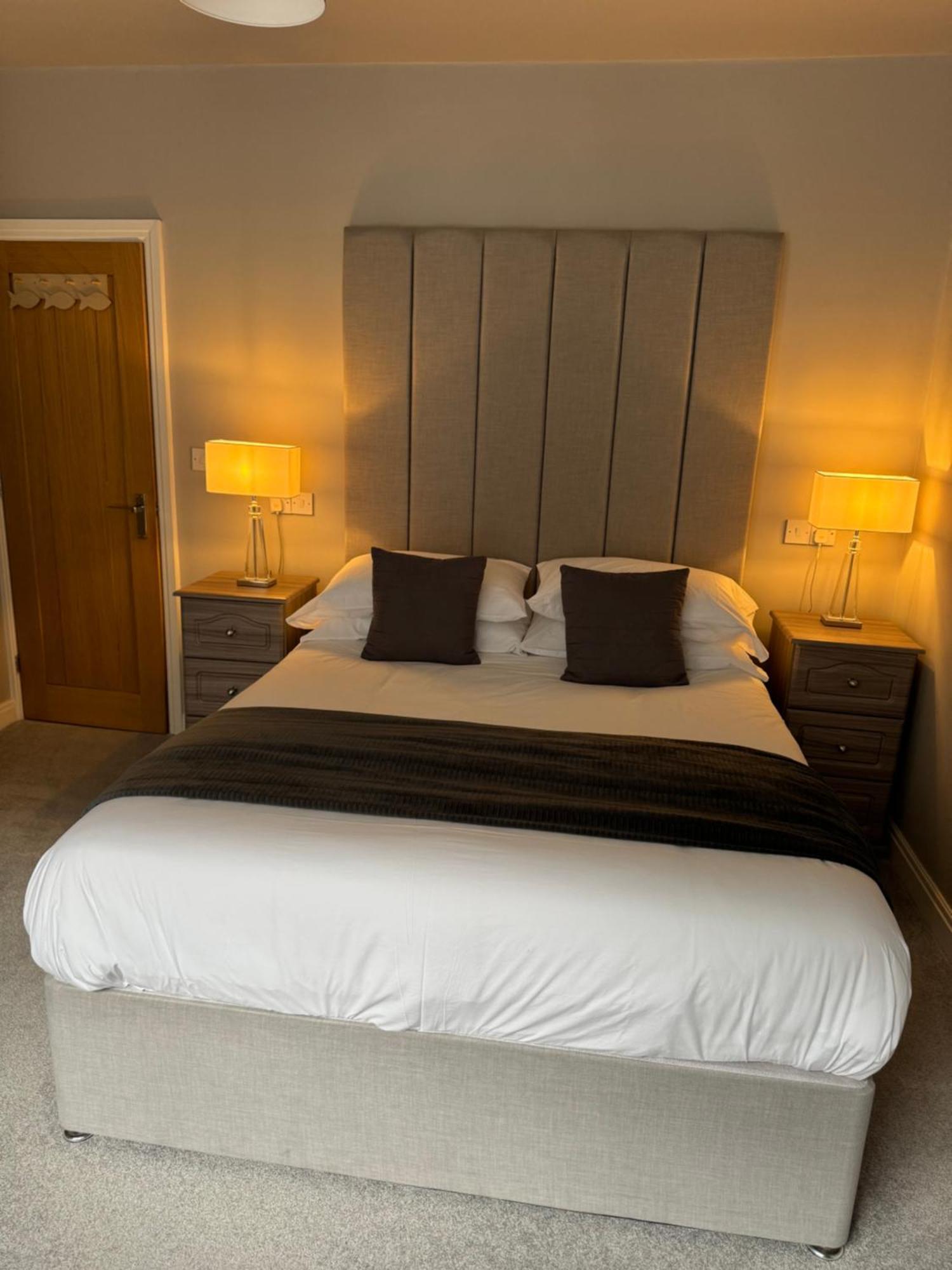 Beach House Apartment On Ground Floor With Sea View - Pet Friendly Cleveleys Bagian luar foto