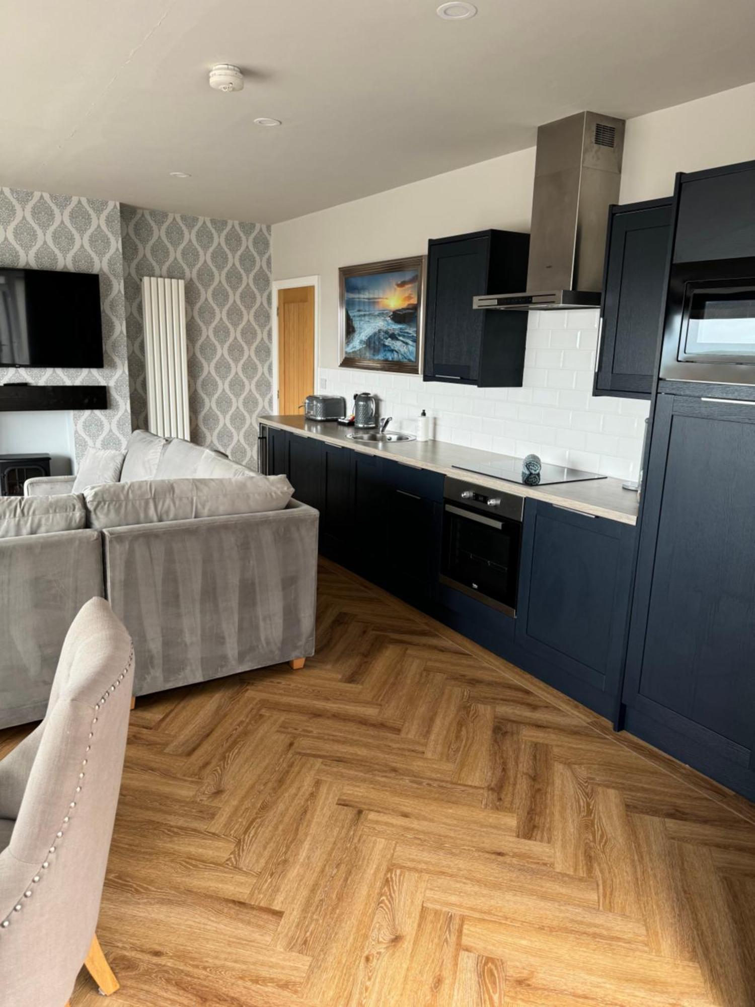 Beach House Apartment On Ground Floor With Sea View - Pet Friendly Cleveleys Bagian luar foto